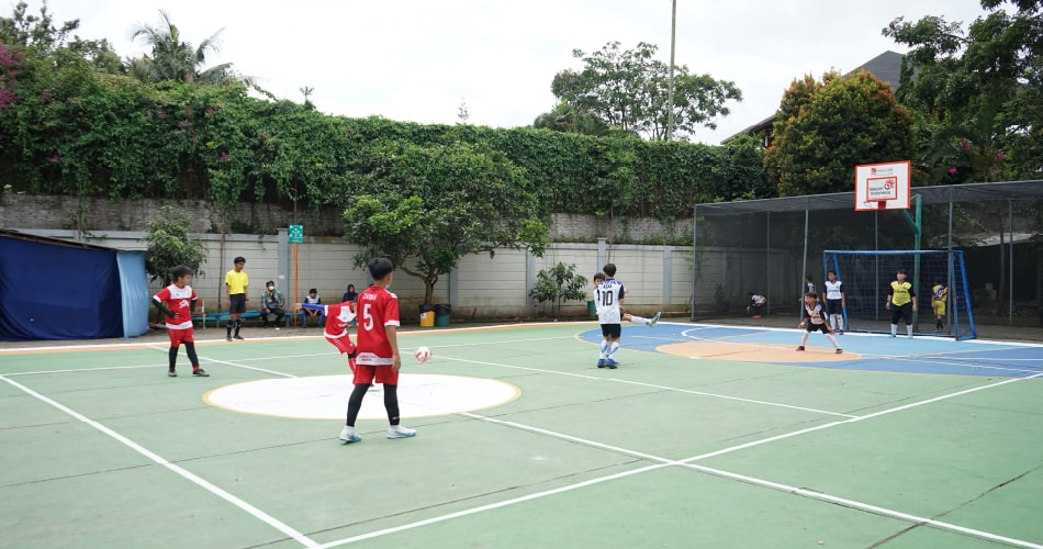Lapangan Olahraga - Salman Al Farisi Bandung
