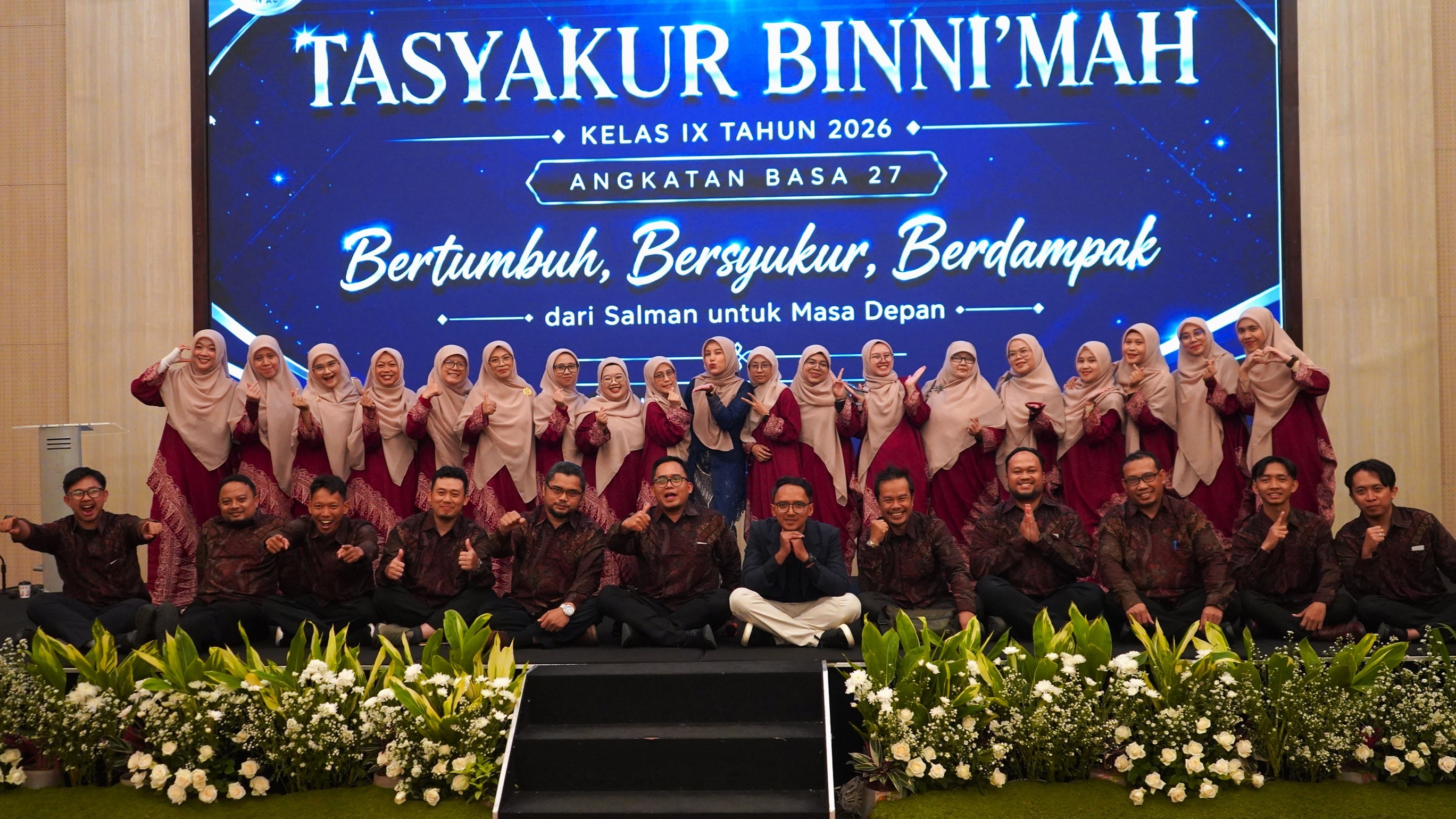 guru sekolah sd salman alfarisi bandung